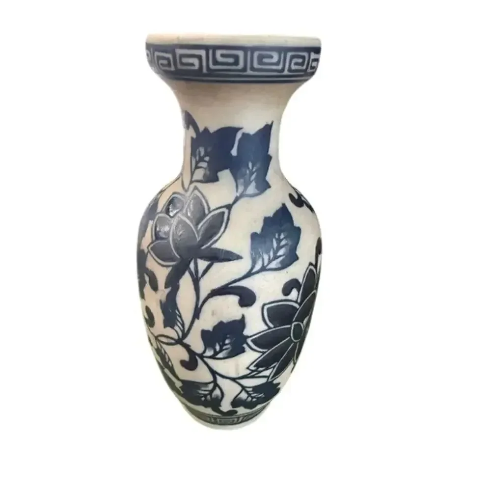 Chinese Cizhou style vase black floral & leaf pattern sgraffito 6